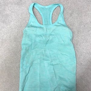 Lululemon workout tank